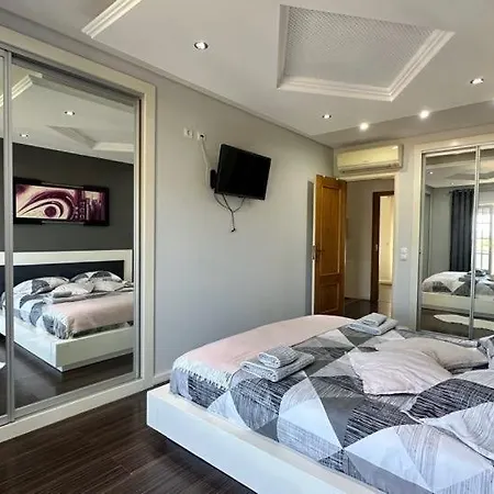 Rivabeach House Apartmán *